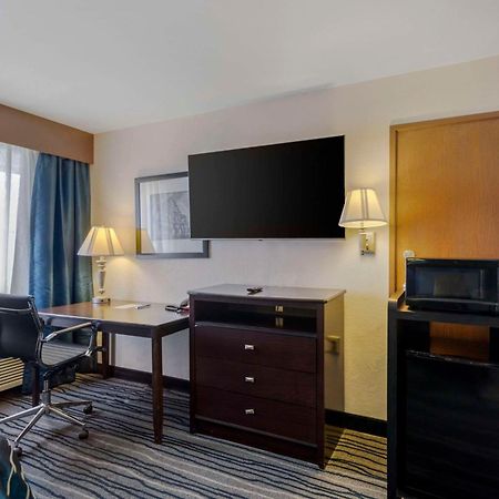 Comfort Inn & Suites Брентвуд Экстерьер фото